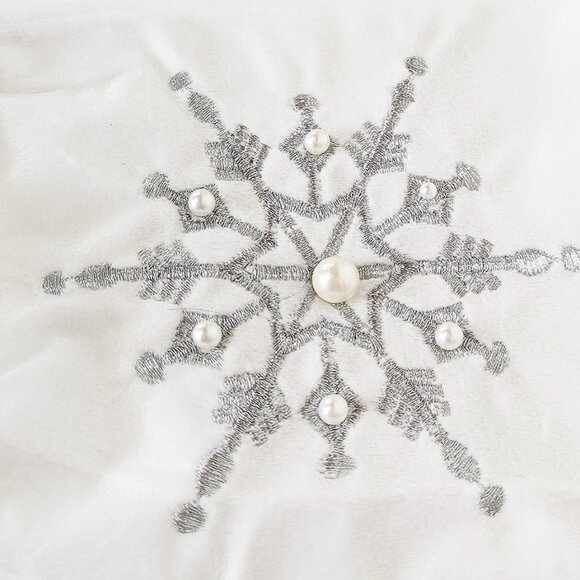 Silver Snowflake Gift Bag for Wine & other bottles - Picture 7 of 8